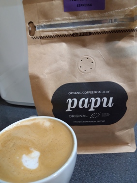 Papu coffee and cup
